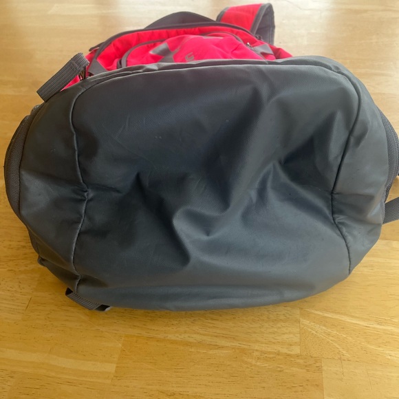 Under armour backpack - Picture 2 of 13